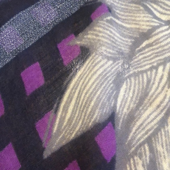 100% FINE WOOL SCARF - Picture 4 of 8